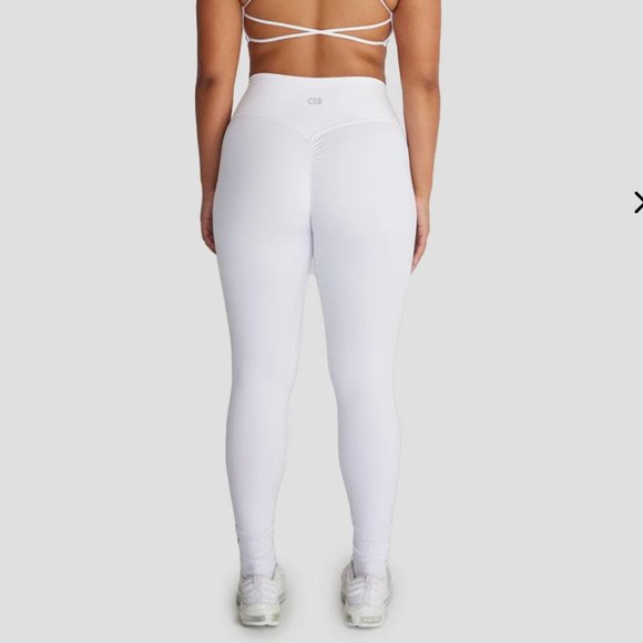 SERENITY SCRUNCH LEGGINGS- WHITE SIZE MEDIUM CROP SHOP BOUTIQUE - Picture 2 of 2